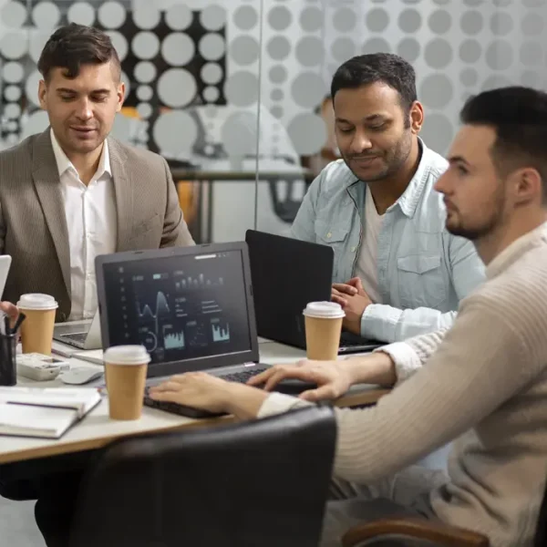 Outsourcing software development team